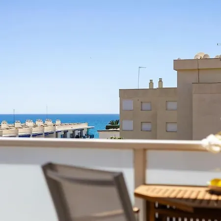 Newly Renovated And 100 Metres From Beach Rdr396 Marbella